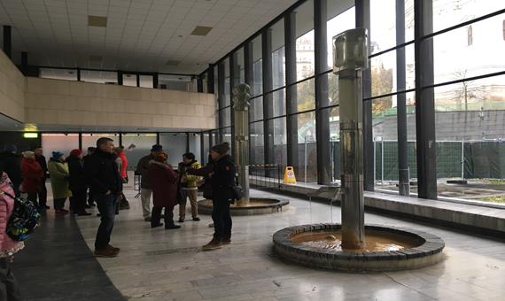 大溫泉迴廊 Vřídelní kolonáda